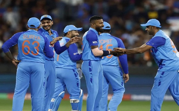 भारत ने दूसरे टी-20 मुकाबले में न्यूजीलैंड को छह विकेट से हराया