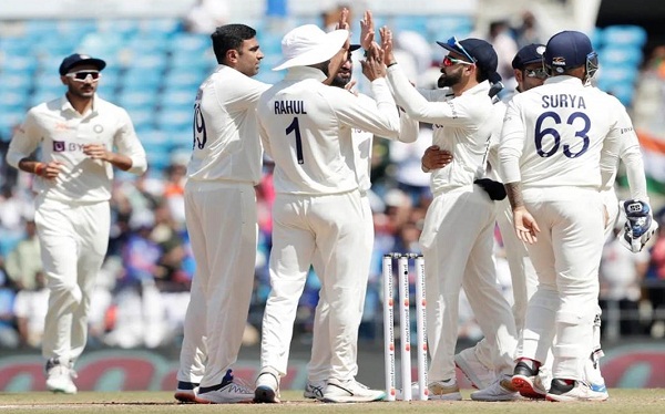 भारत ने पहले टेस्ट में ऑस्ट्रेलिया को पारी और 132 रन से हराया, श्रृंखला में 1-0 की बढ़त