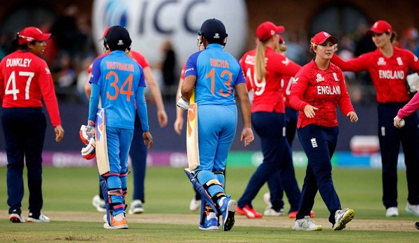 Women’s T20 World Cup : इंग्लैंड ने भारत को 11 रन से हराया