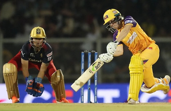 WPL 2023: यूपी वारियर्स ने आरसीबी को 10 विकेट से हराया