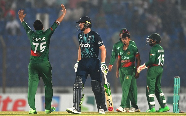 बांग्लादेश ने तीसरे वनडे में इंग्लैंड को 50 रनों से हराया, शाकिब ने रचा इतिहास