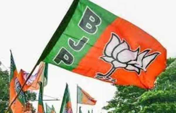 उप्र निकाय चुनाव में भाजपा की बड़ी लकीर