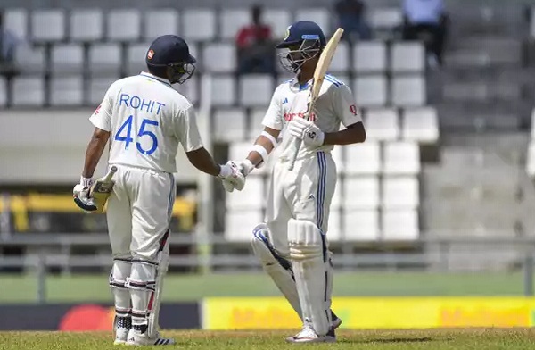 Ind vs WI: यशस्वी जायसवाल ने डेब्यू और रोहित शर्मा ने लगाया 10वां टेस्ट शतक