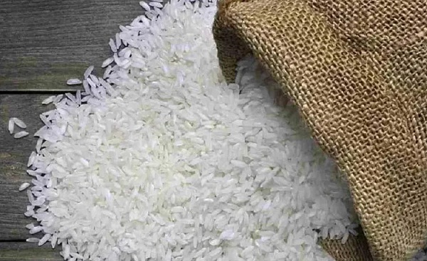 केंद्र ने गैर-बासमती चावल के निर्यात पर लगाई रोक, अधिसूचना जारी
