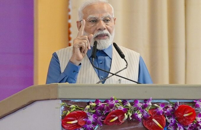 पहले महाघोटाले की बात होती थी, अब महाप्रोजेक्ट की चर्चा होती है : PM मोदी