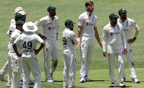 Perth Test: ऑस्ट्रेलिया से मिली करारी हार के बाद पाकिस्तान पर जुर्माना, WTC के अंक काटे