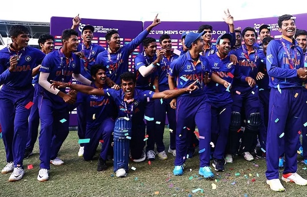 त्रिकोणीय श्रृंखला और अंडर-19 विश्व कप के लिए भारतीय क्रिकेट टीम घोषित