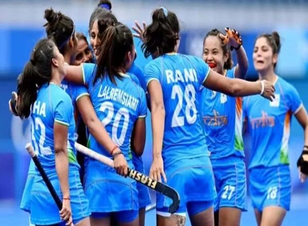 हॉकी5एस महिला विश्व कप : न्यूजीलैंड को 11-1 से हराकर सेमीफाइनल में पहुंचा भारत