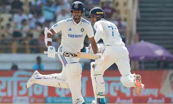 Rajkot test: तीसरे दिन भारत ने दूसरी पारी में 2 विकेट पर 196 रन बनाए, कुल बढ़त 322 रन की हुई