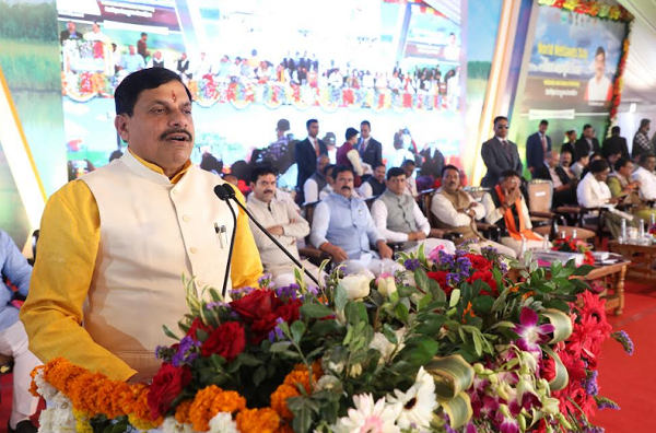 इंदौर नगर निगम के भवन निर्माण के लिये मुख्यमंत्री जी ने 50 करोड़ रूपये देने की घोषणा की