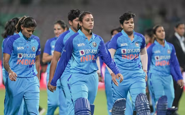बांग्लादेश के खिलाफ पांच मैचों की टी20 सीरीज के लिए भारतीय महिला टीम घोषित